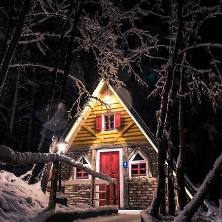 Etno Village Dolina Sreće Vitez Esterno foto