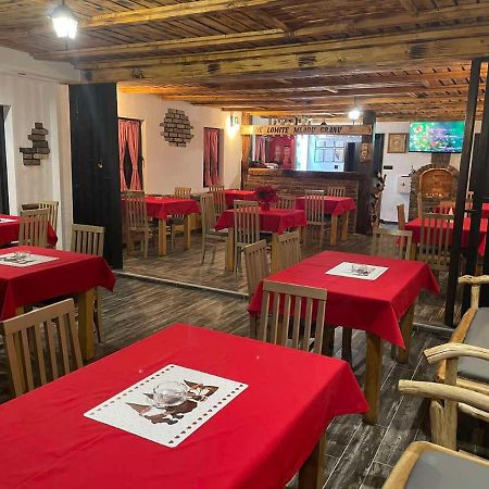 Etno Village Dolina Sreće Vitez Esterno foto