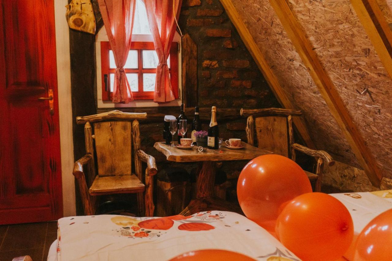 Etno Village Dolina Sreće Vitez Esterno foto