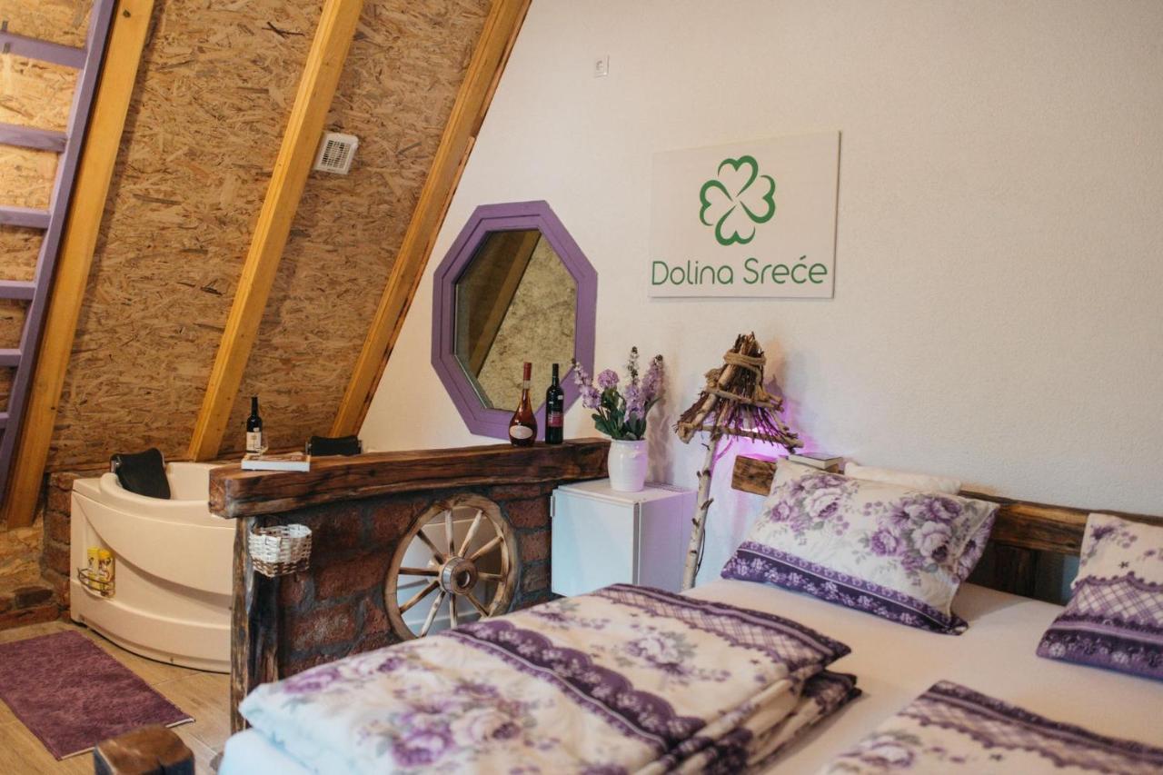 Etno Village Dolina Sreće Vitez Esterno foto
