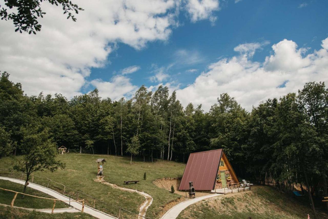 Etno Village Dolina Sreće Vitez Esterno foto