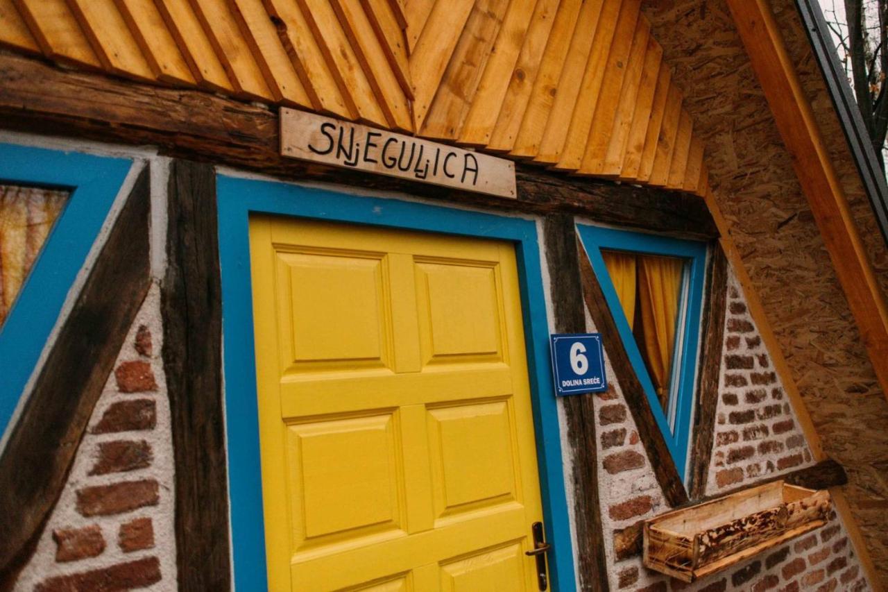Etno Village Dolina Sreće Vitez Esterno foto